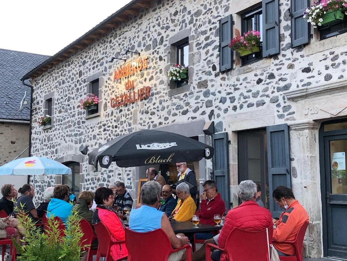 Auberge Du Cezallier Montgreleix Luaran gambar