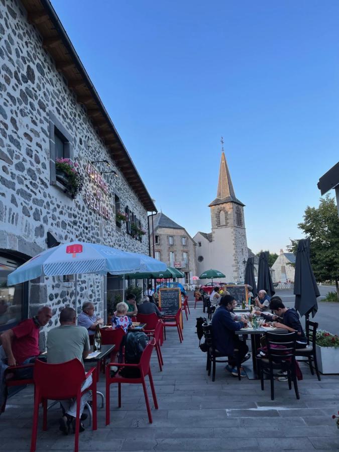 Auberge Du Cezallier Montgreleix Luaran gambar